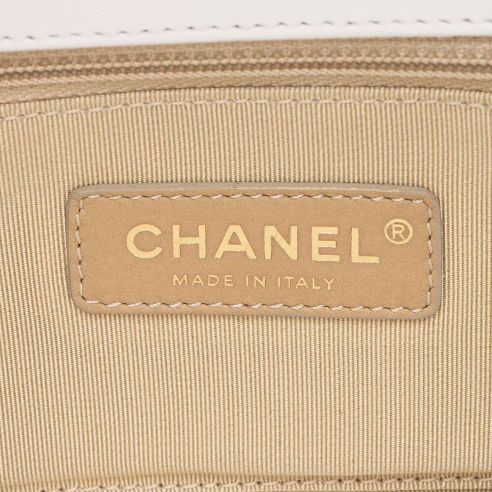 Chanel Lambskin A Real Catch Flap Bag - Picture 8 of 12